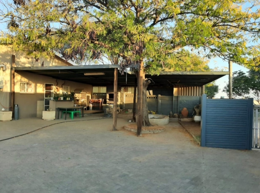 4 Bedroom Property for Sale in Bloemdal Free State
